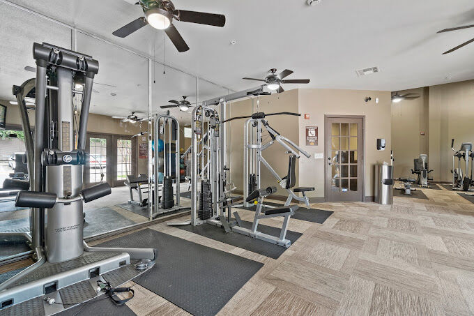 Larkin Apartment Homes Image 16