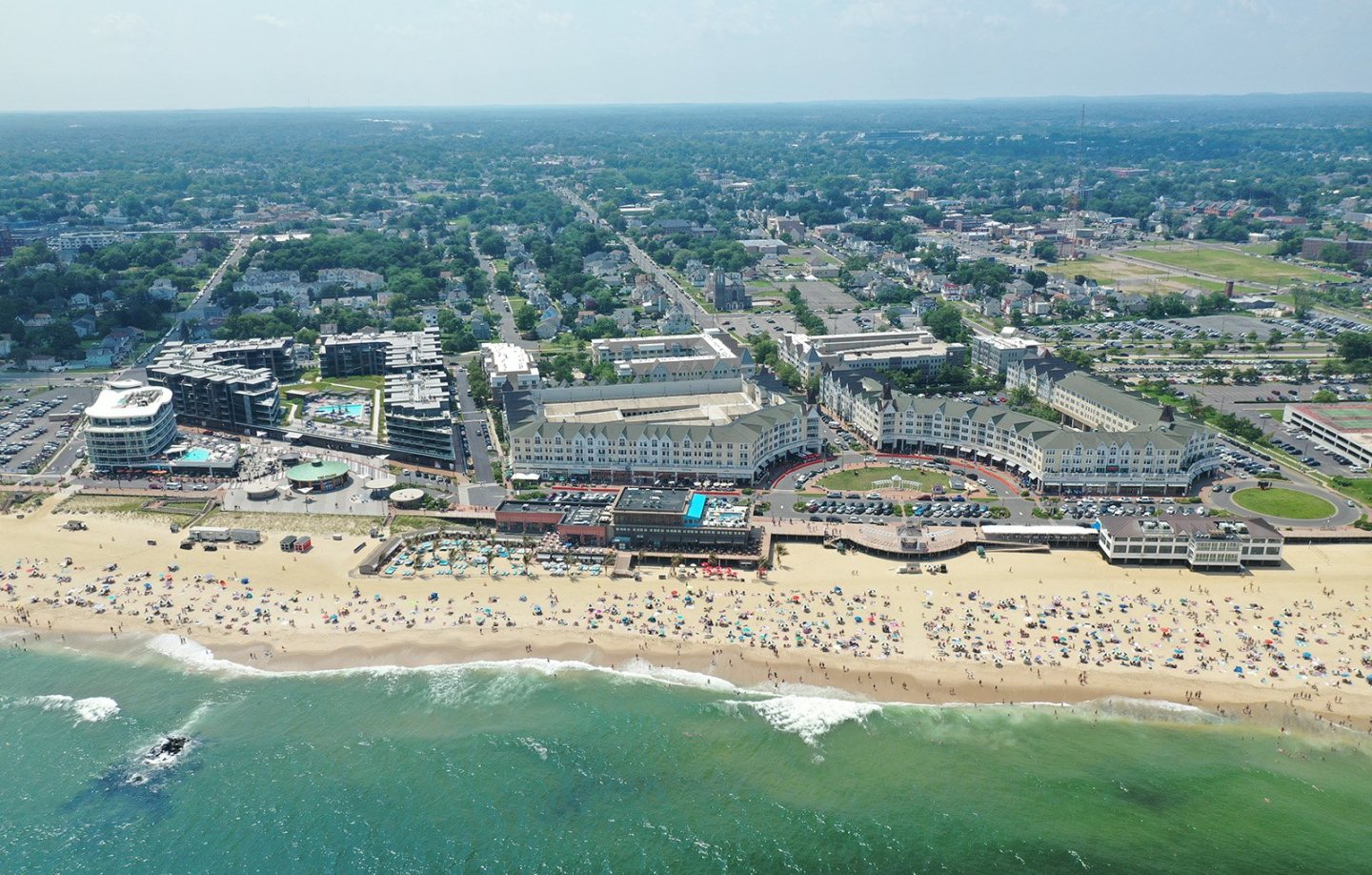 Pier Village Image 38