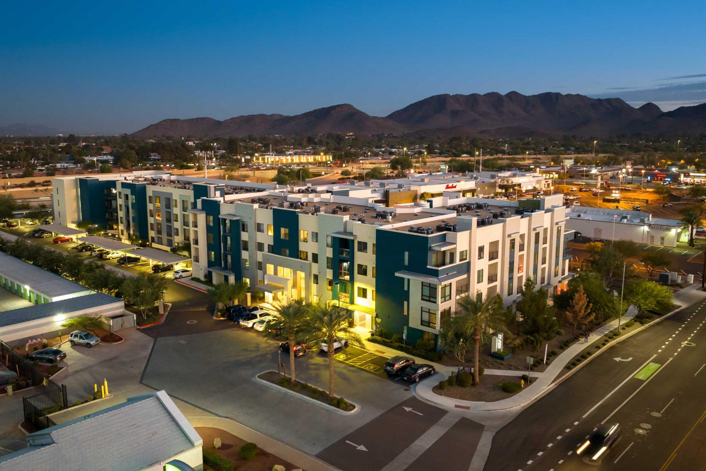 View 32 Apartments Image 18