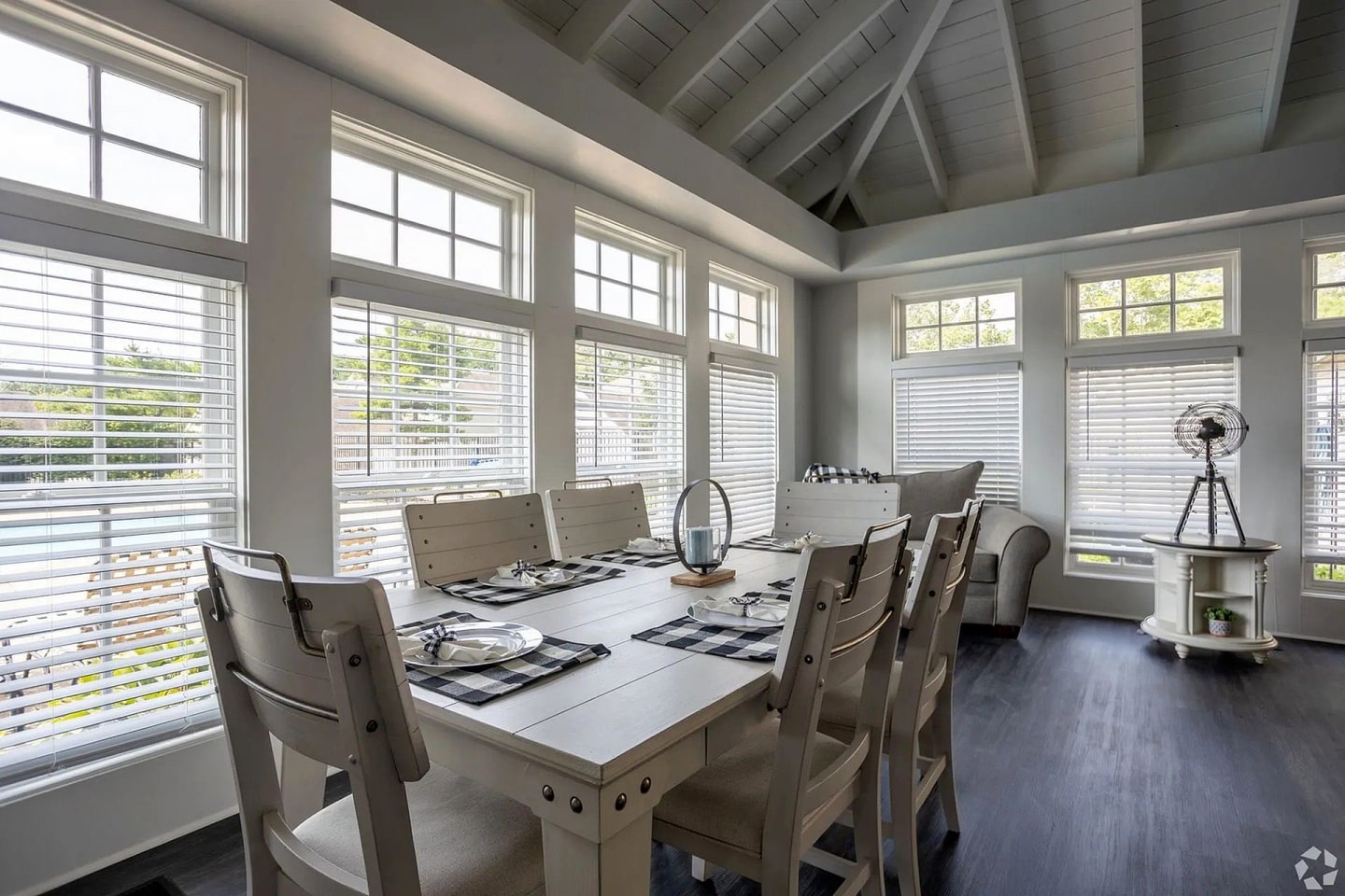 The Residence at Turnberry Apartment Homes Image 10