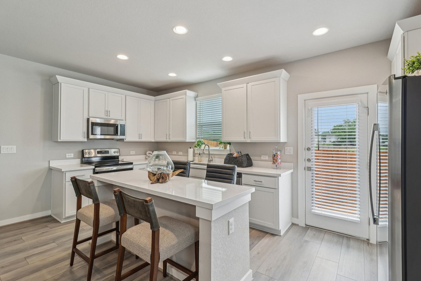 Solstice Springs - Homes for Rent Image 1