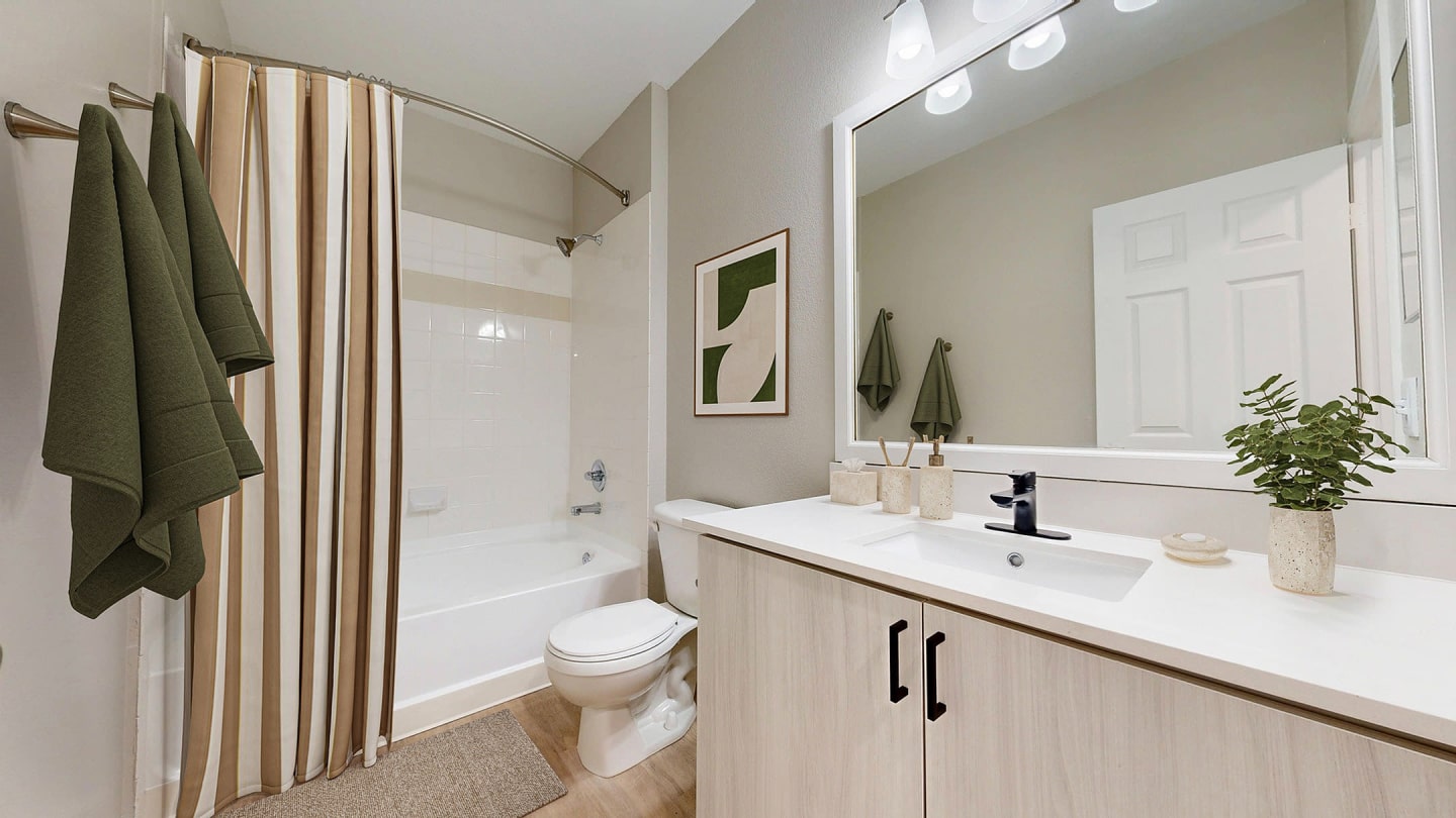 Bristol Village Apartments Image 10