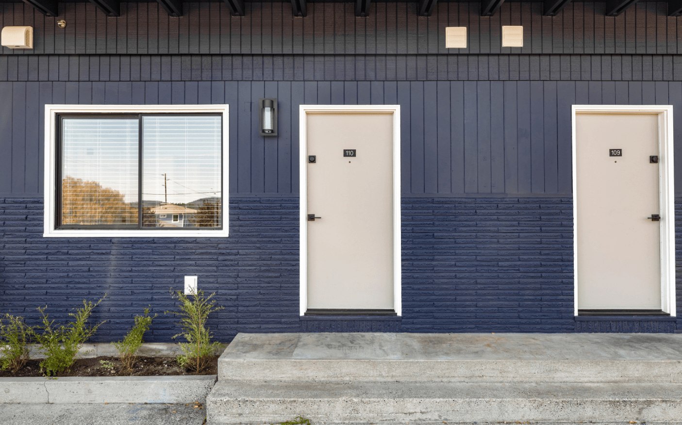Parallel 49 Image 18