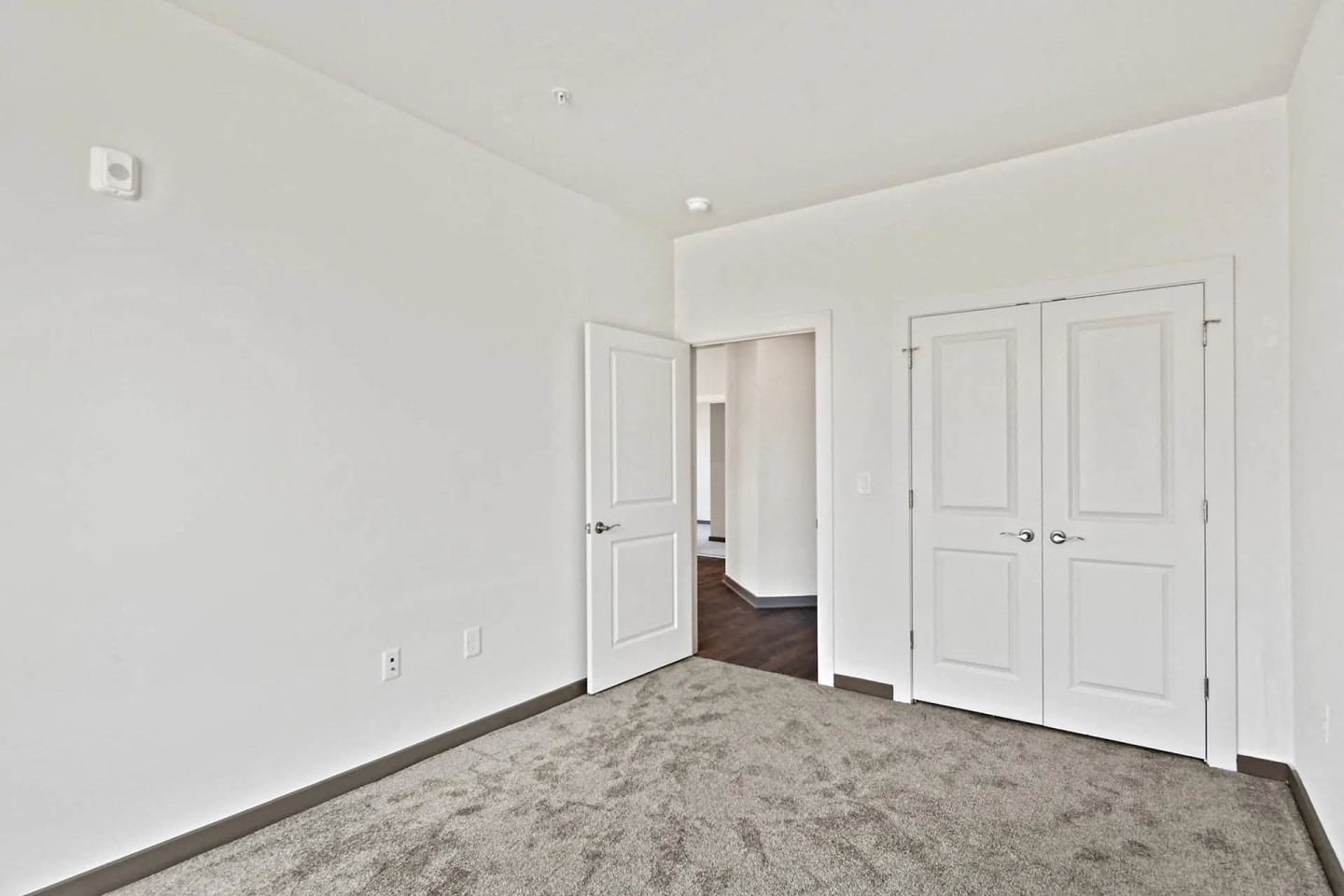 Metropolis Apartments Image 25