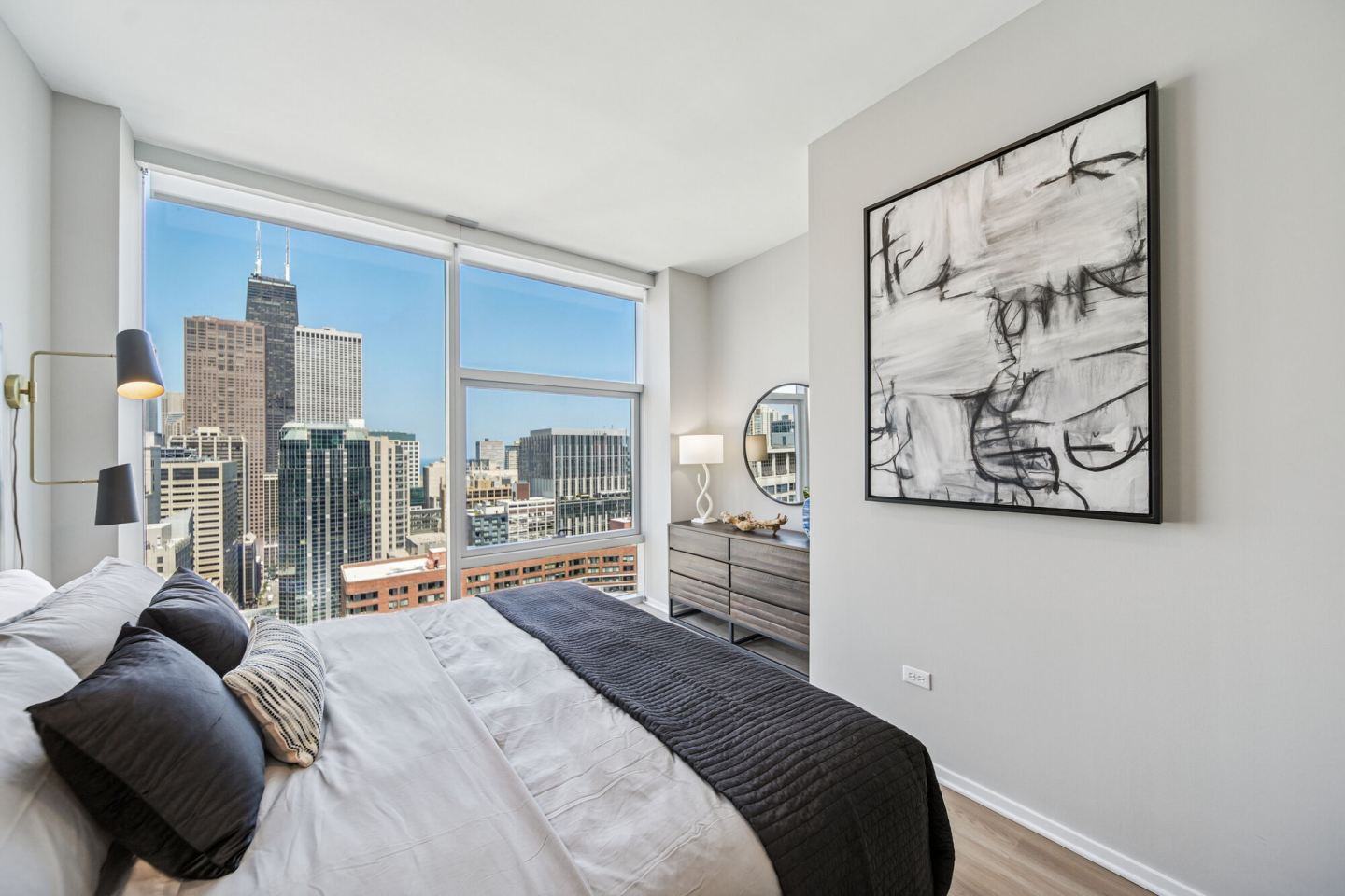 Aston Chicago Image 12