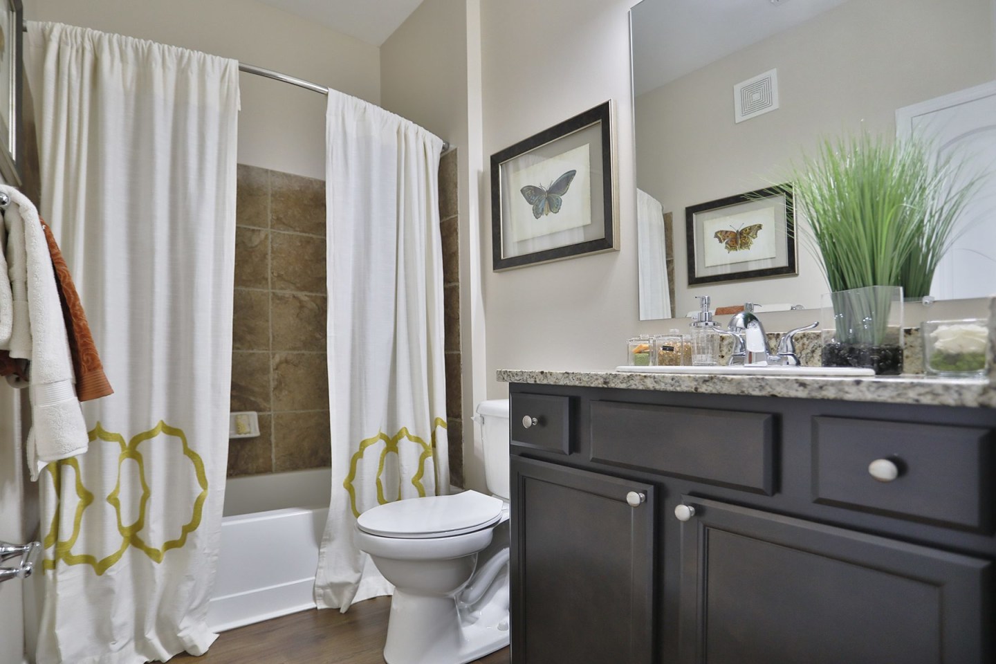 Brinley Place Image 12