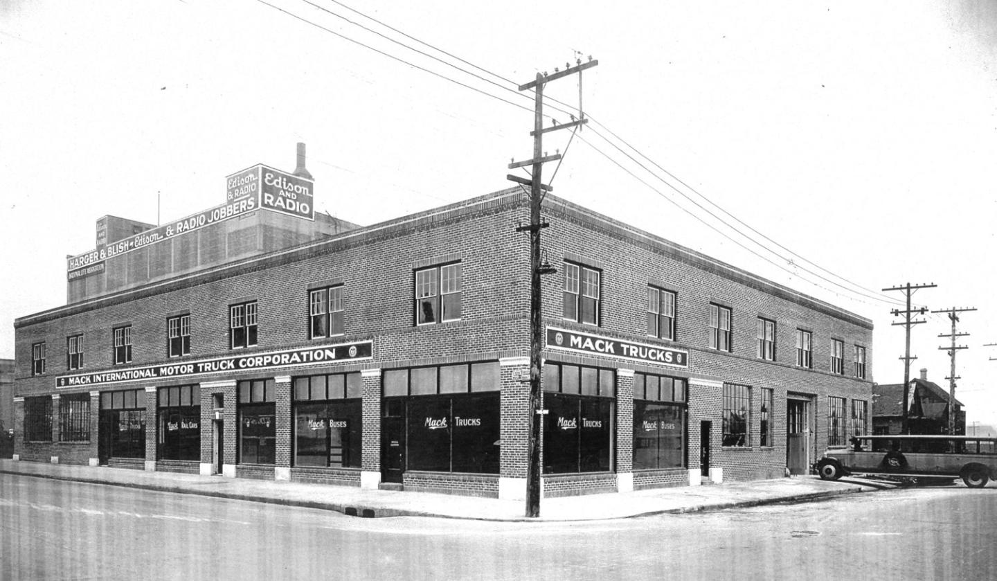 Station 121 Image 35