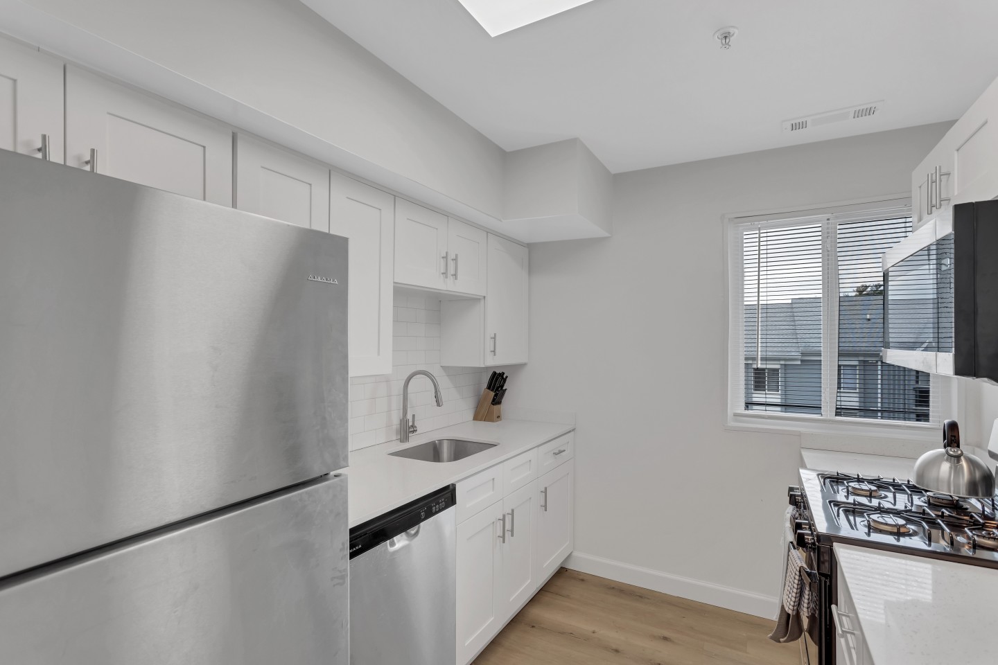 Stanton Glenn Apartments Image 11