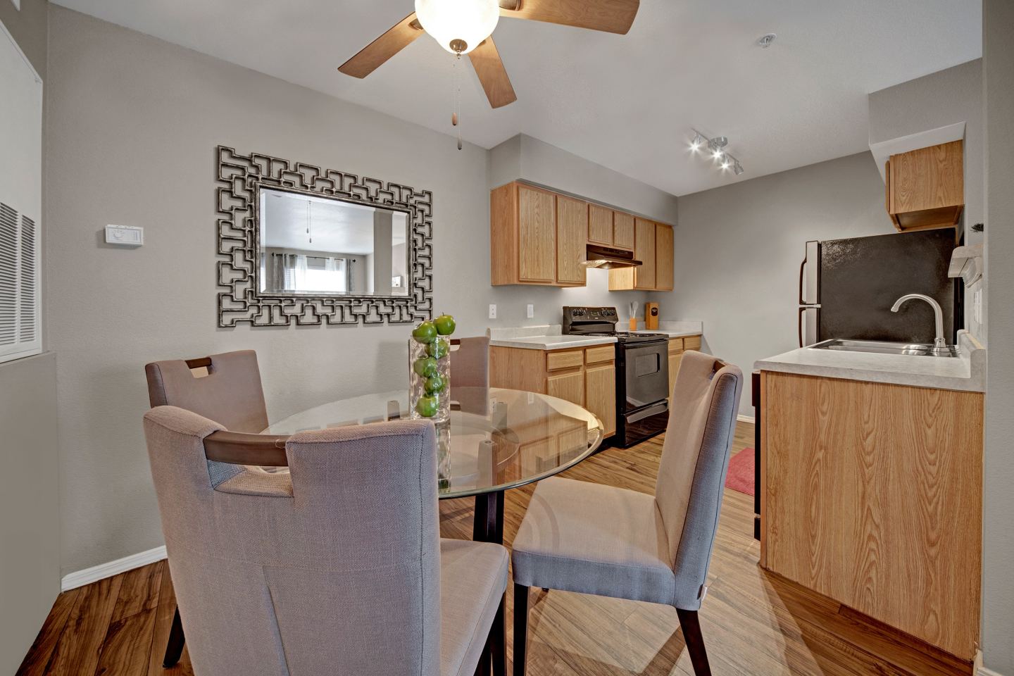 Summit Point Apartments Image 4