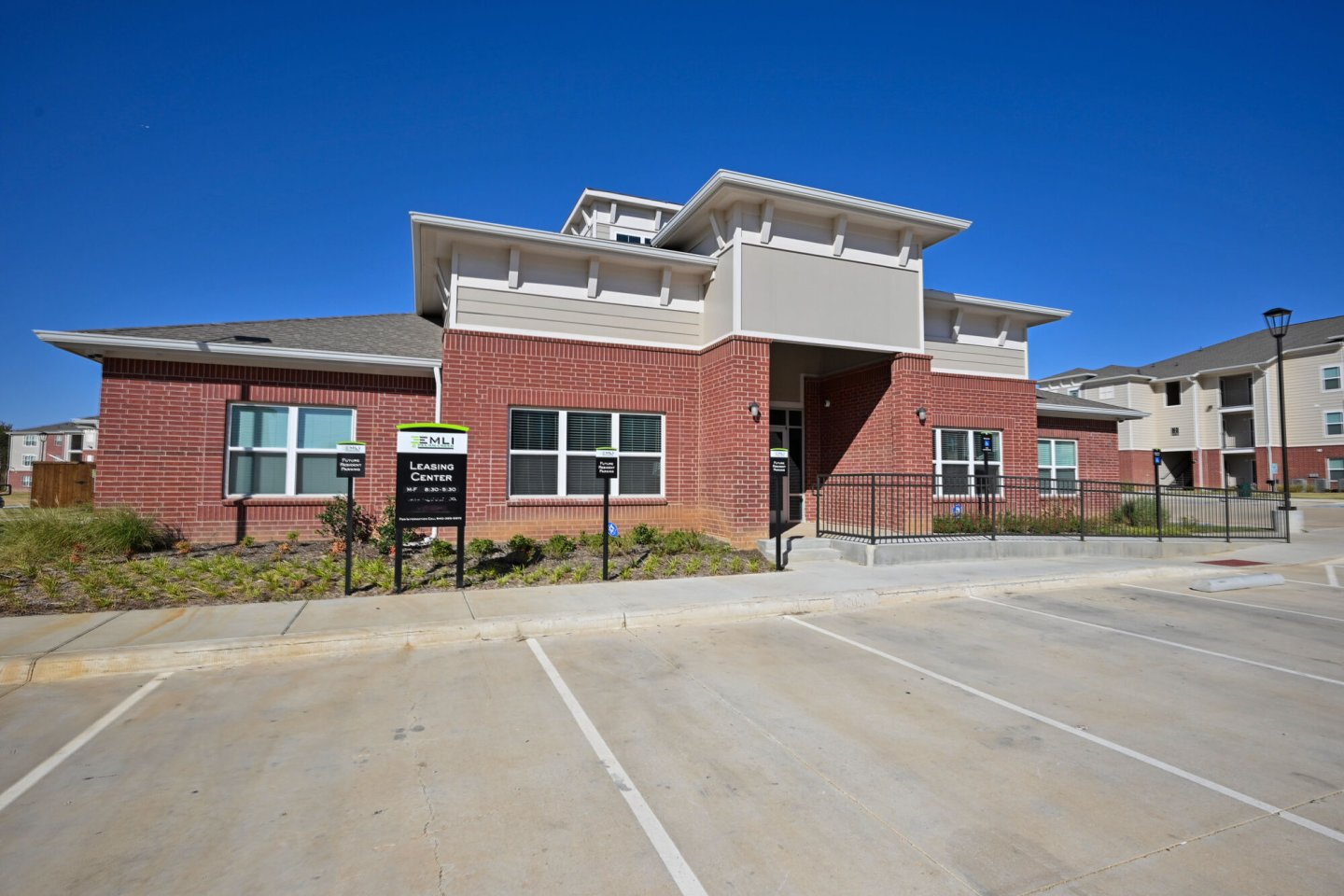 EMLI at Pecan Creek - Affordable Housing Image 4