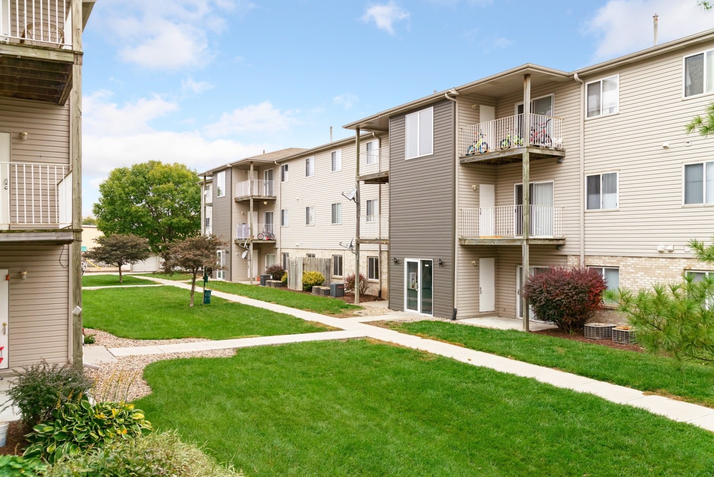 Cambridge Apartments Image 2