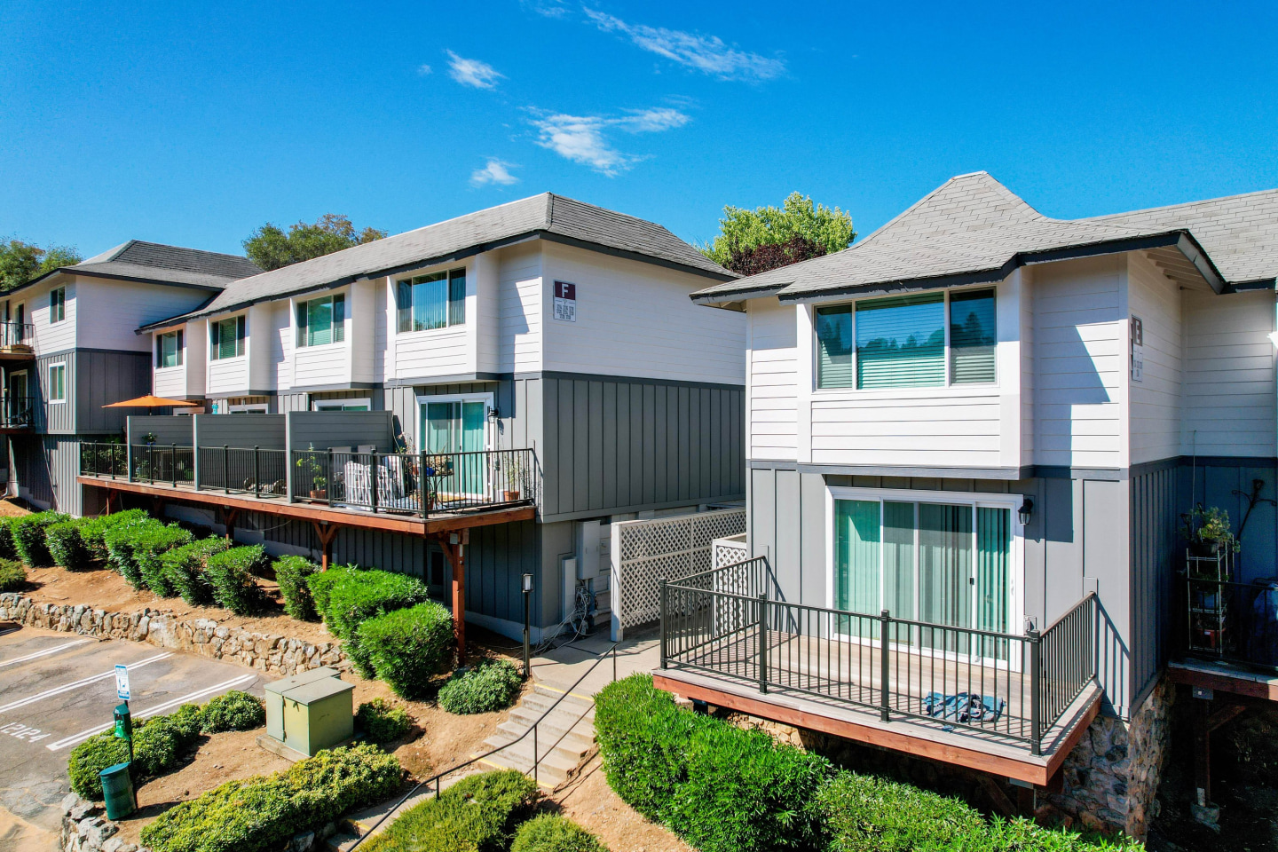 Persimmon Terrace Image 26