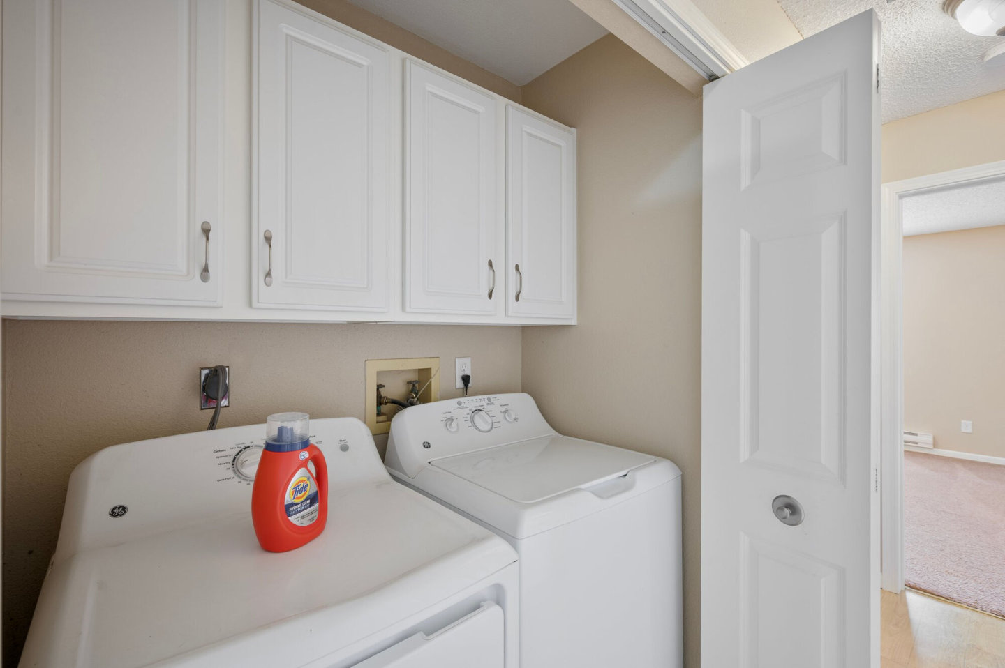 Somerset Oaks Apartments and Townhomes Image 12