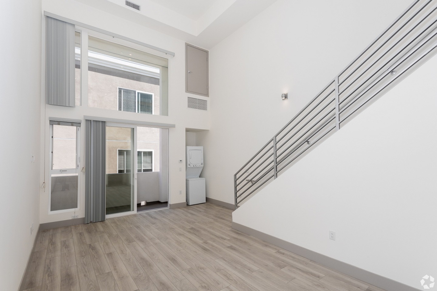 1039 S. Hobart Blvd Image 13