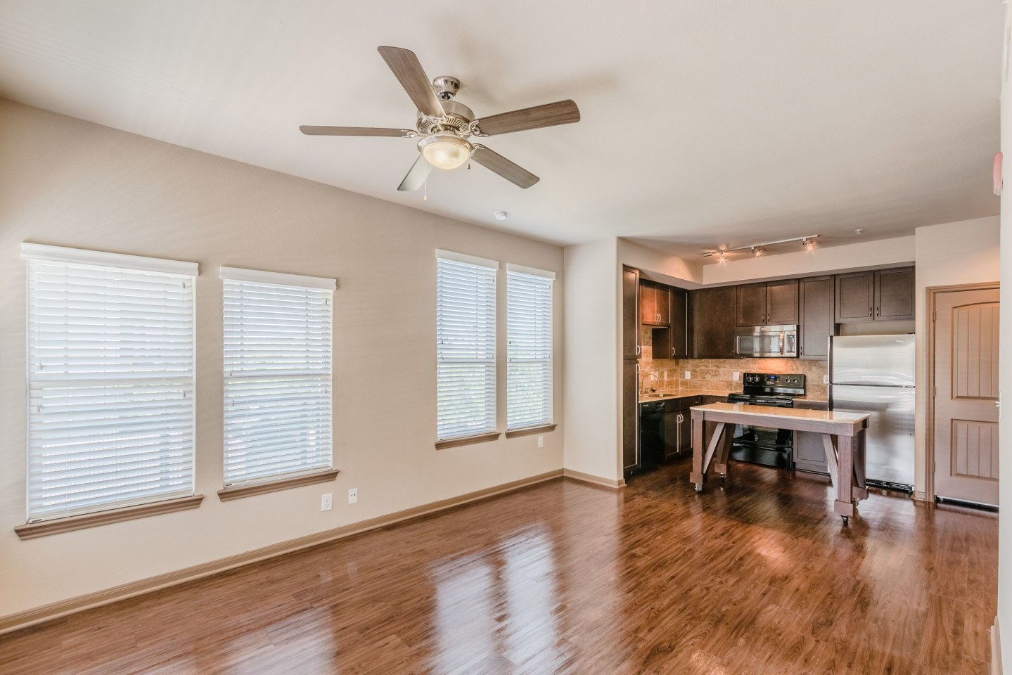 Lakewood Flats Image 34