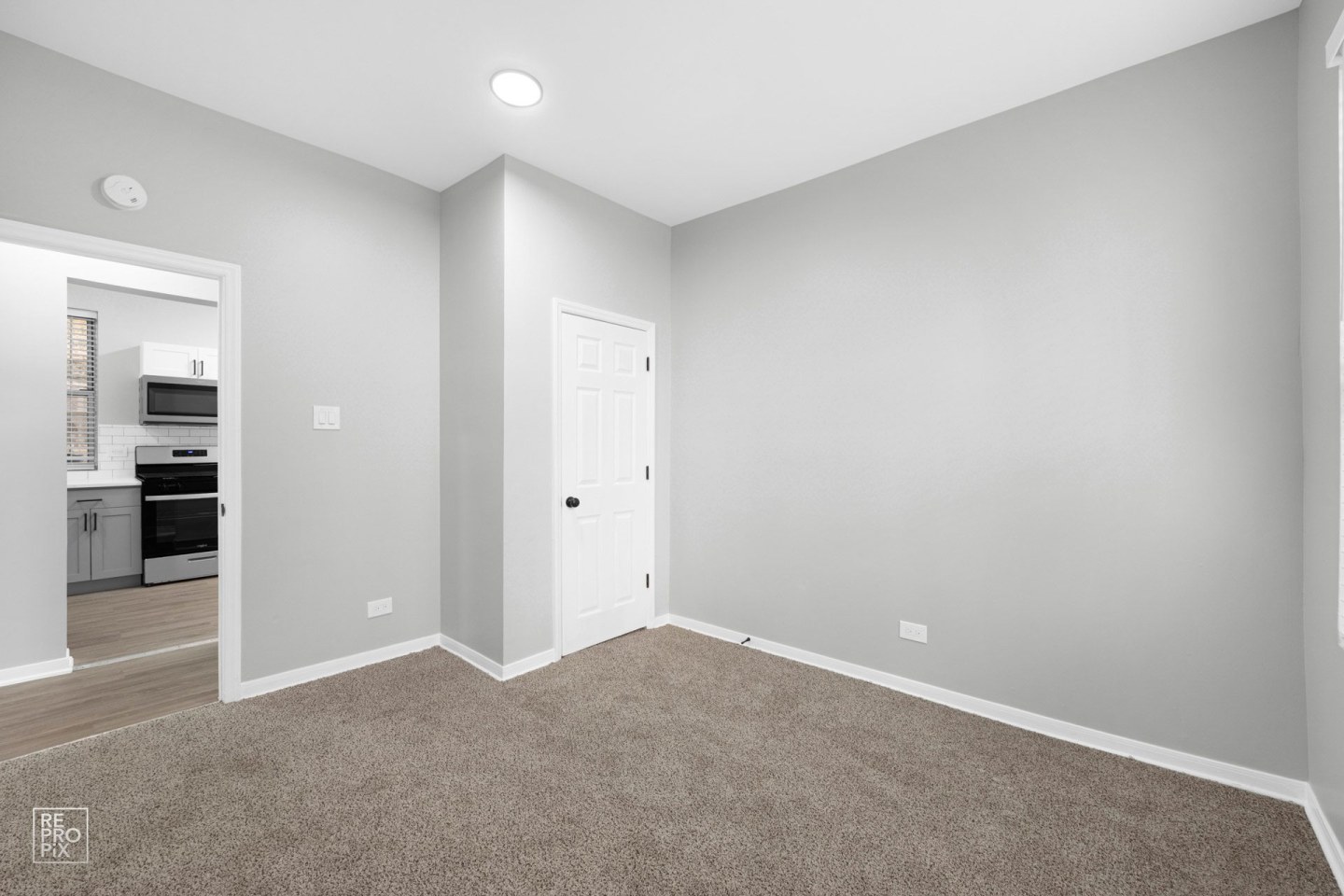 4714-20 S Michigan Image 17