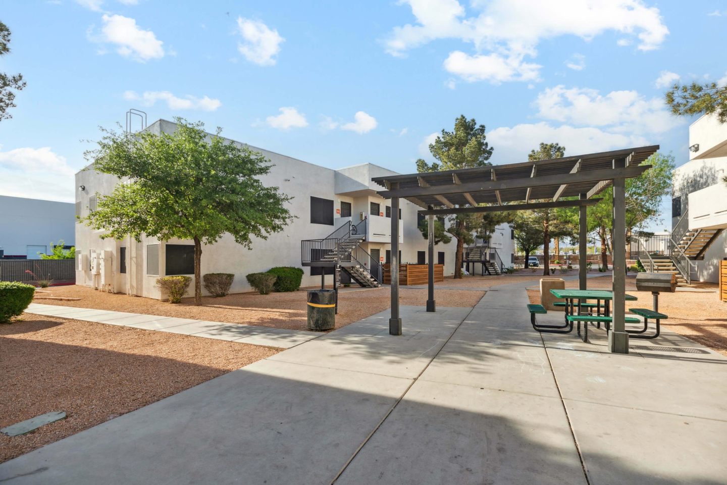 Sunrise Heights Image 8
