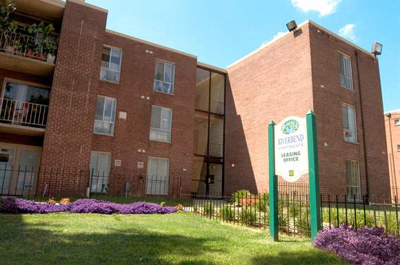 Riverbend Apartments Image 8