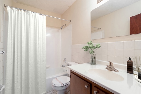 Boulder Court Apartments Image 9