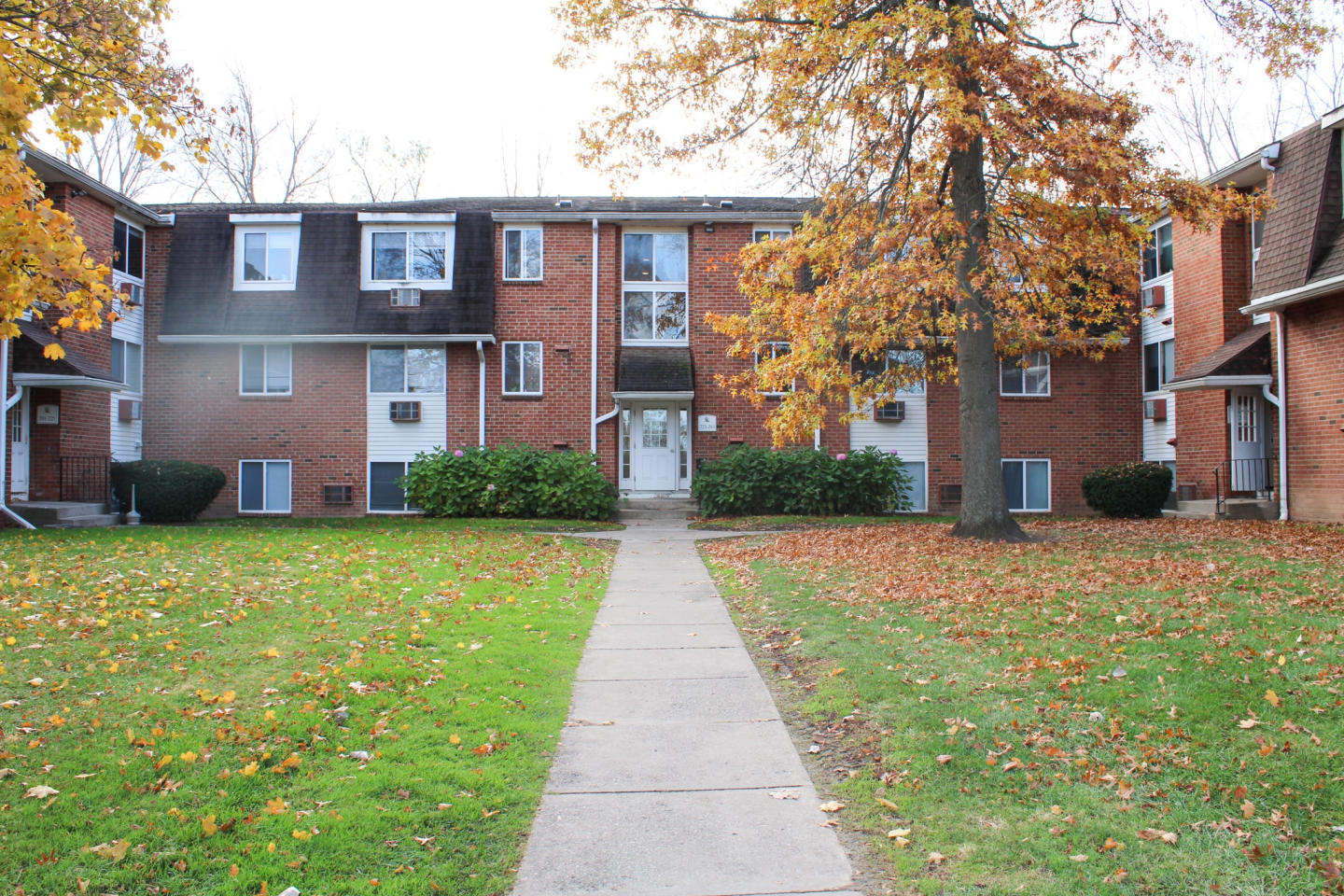 Willowbrooke Apartments & Townhomes Image 57