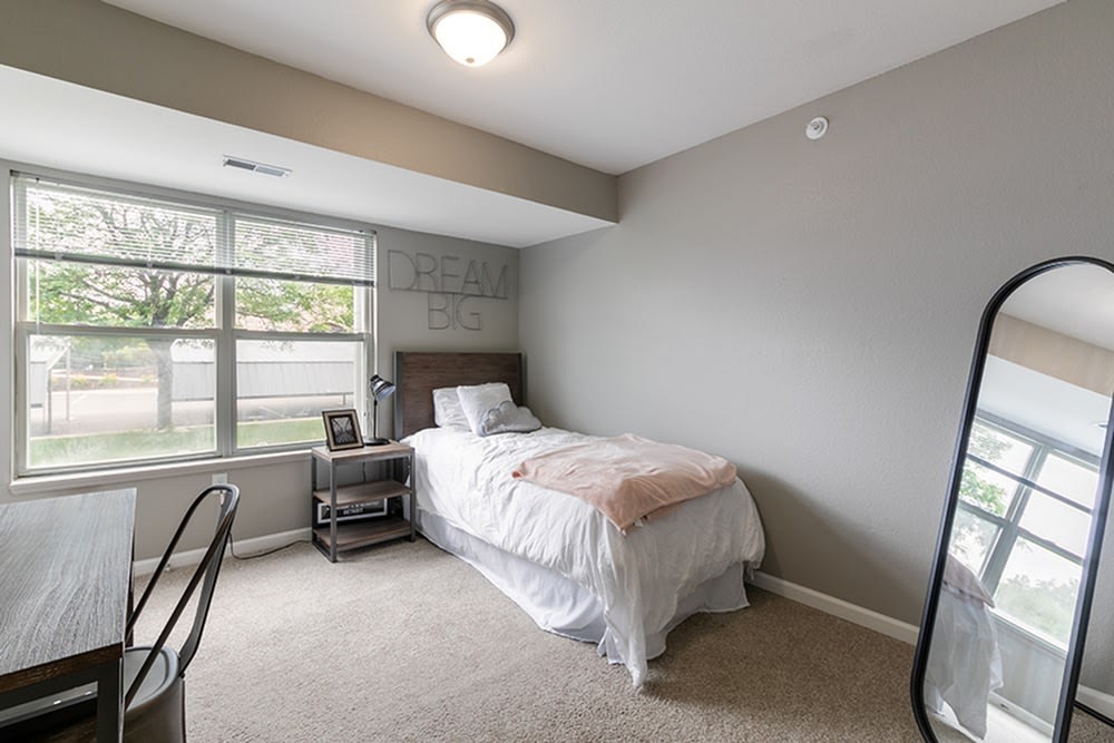 Central Park Apartments Image 13