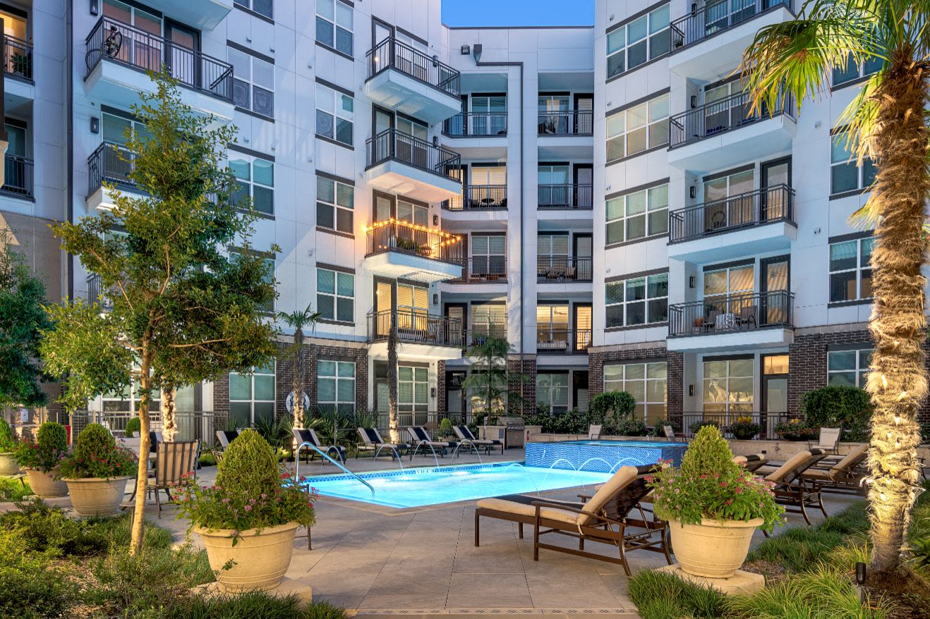 Luxia Swiss Avenue Image 38