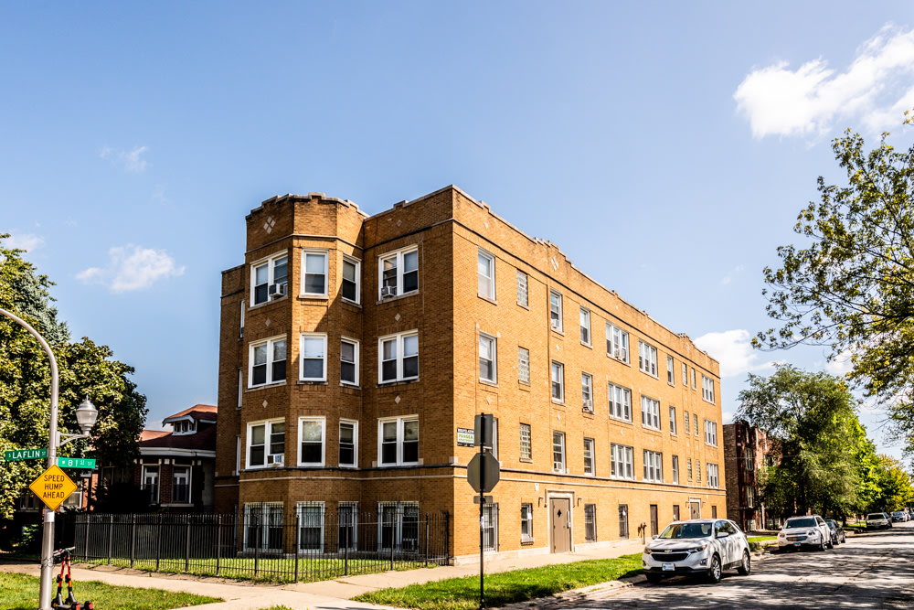 8057 S Laflin Ave Image 1