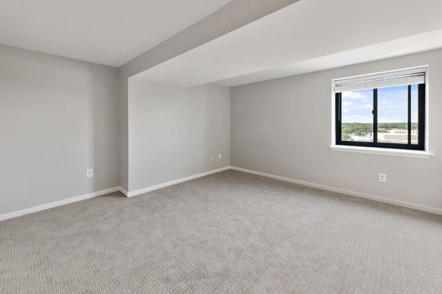 Cherry Hill Towers Image 34
