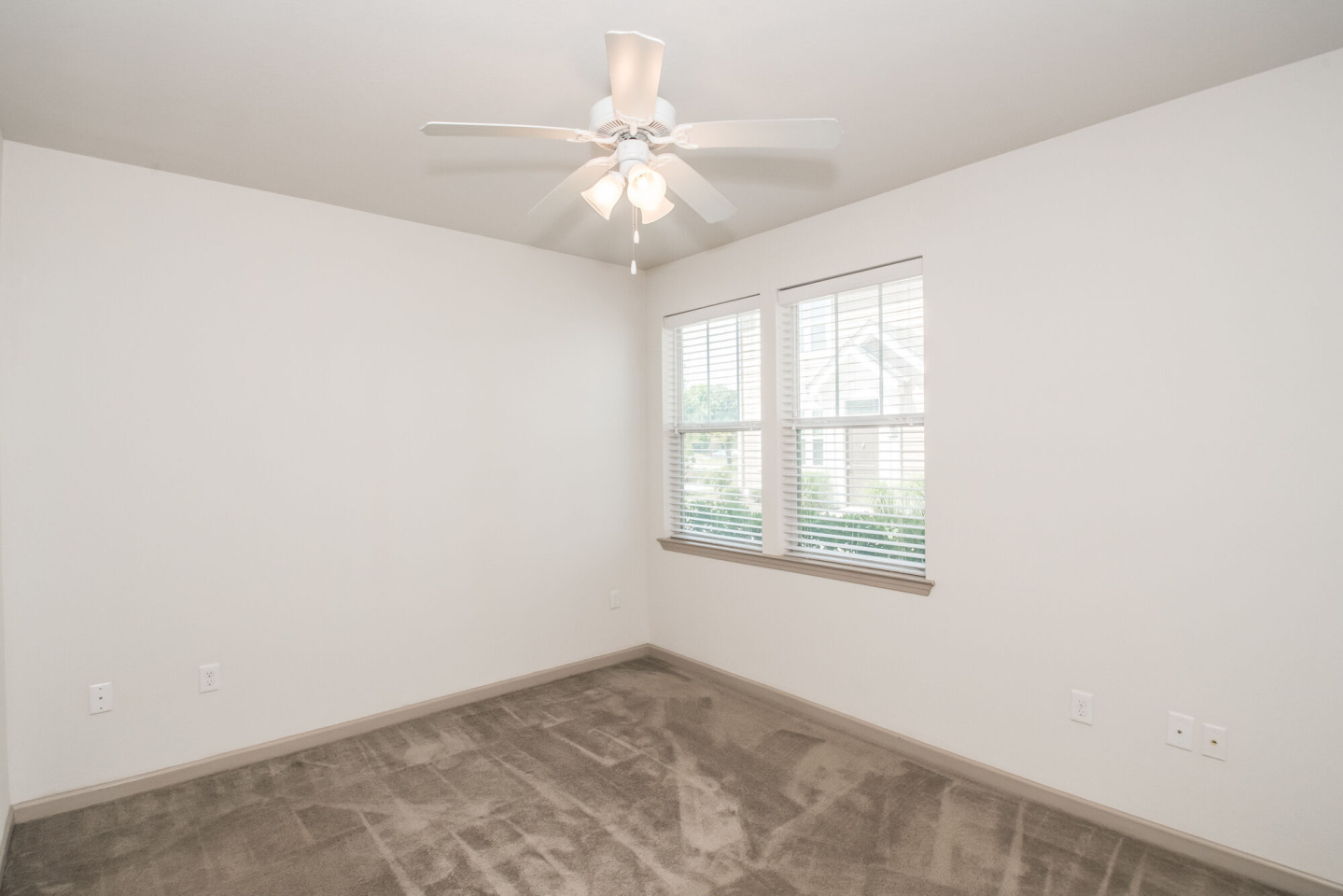 Otarre Pointe Apartment Homes Image 7