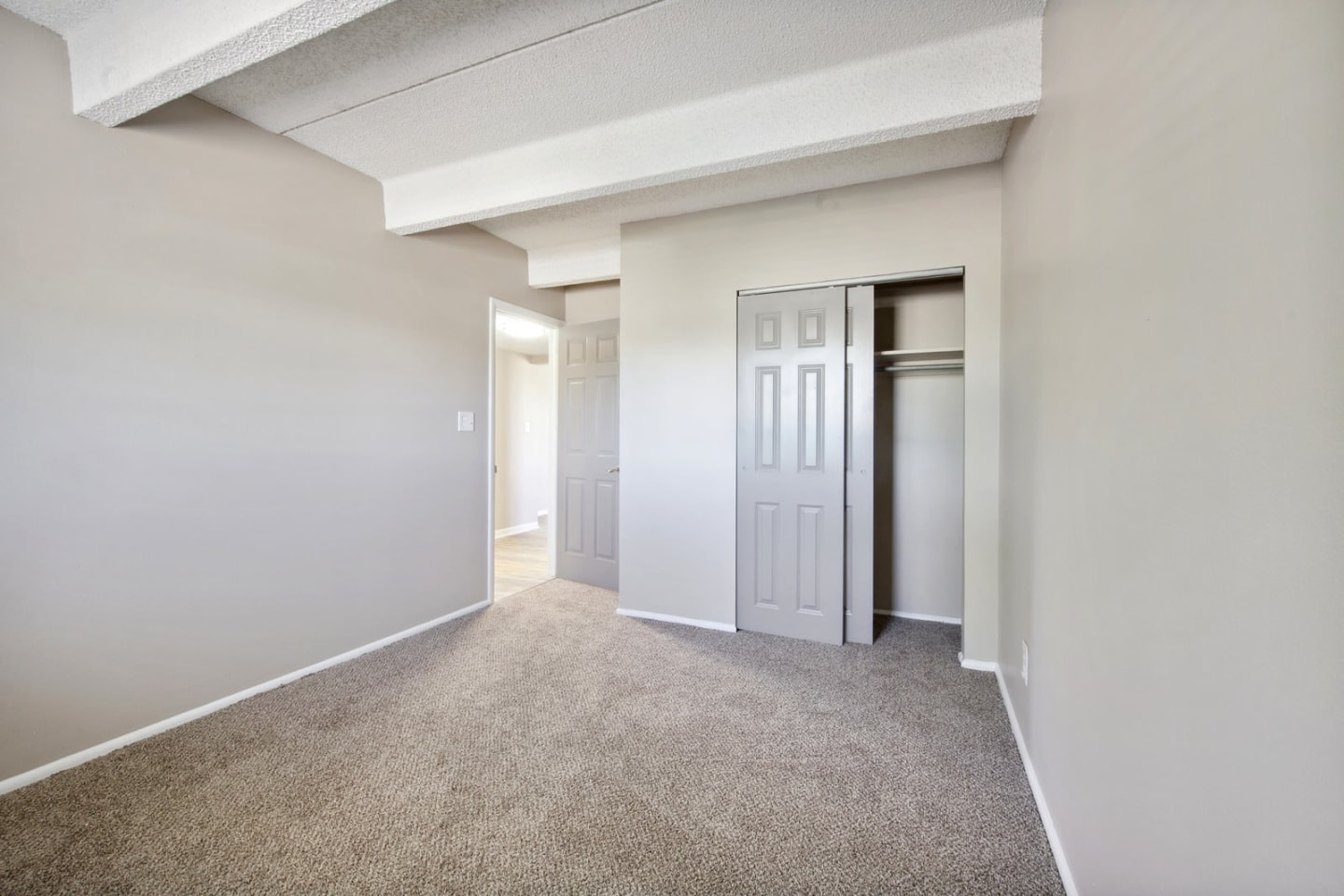 Quari Street Apartments Image 14