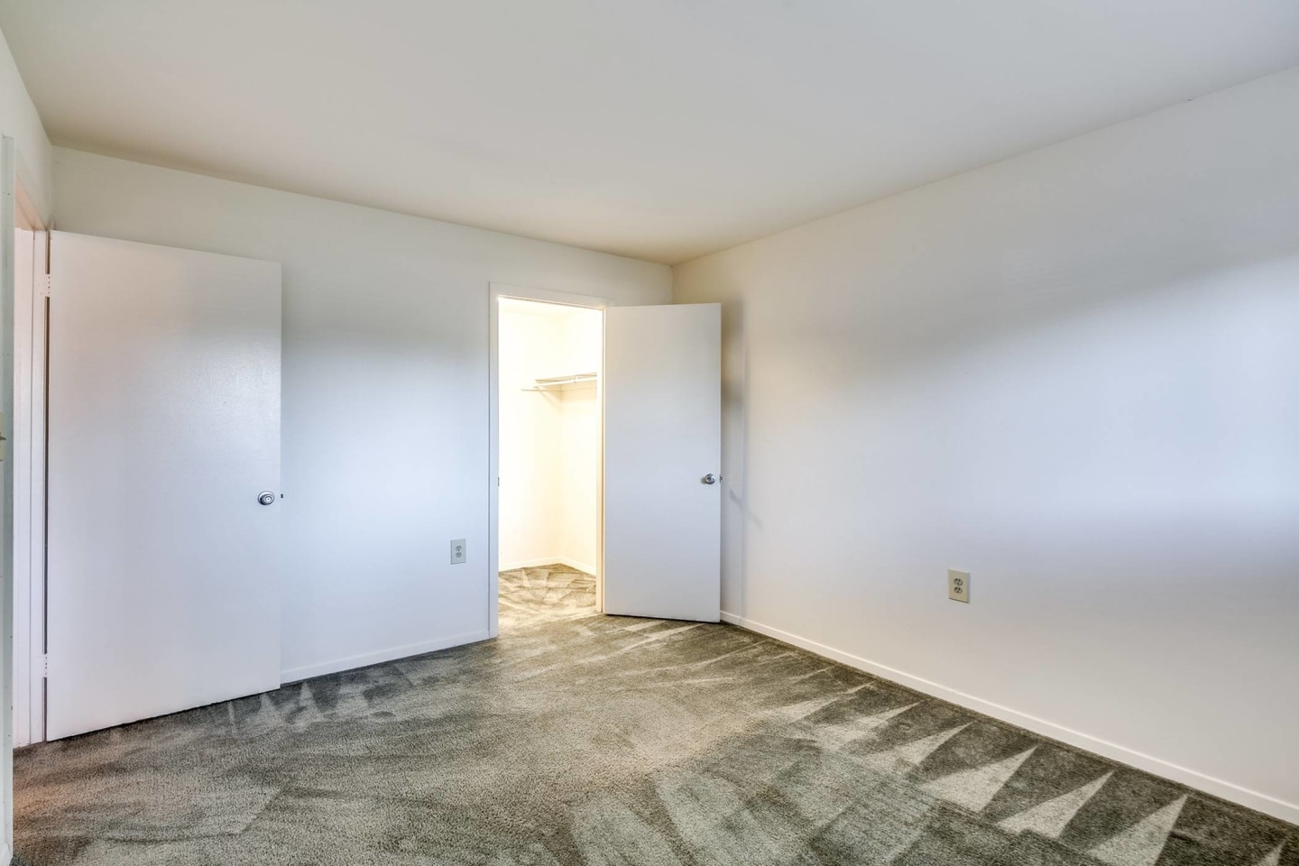 Meadow Creek Apartments Image 16