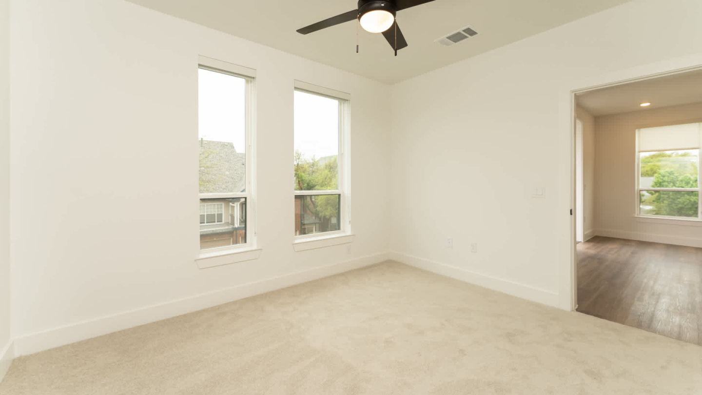 Lyle Apartments Image 57