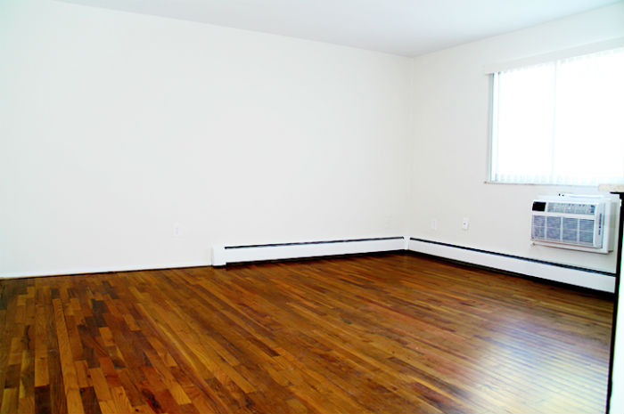 2955 Madison Image 3