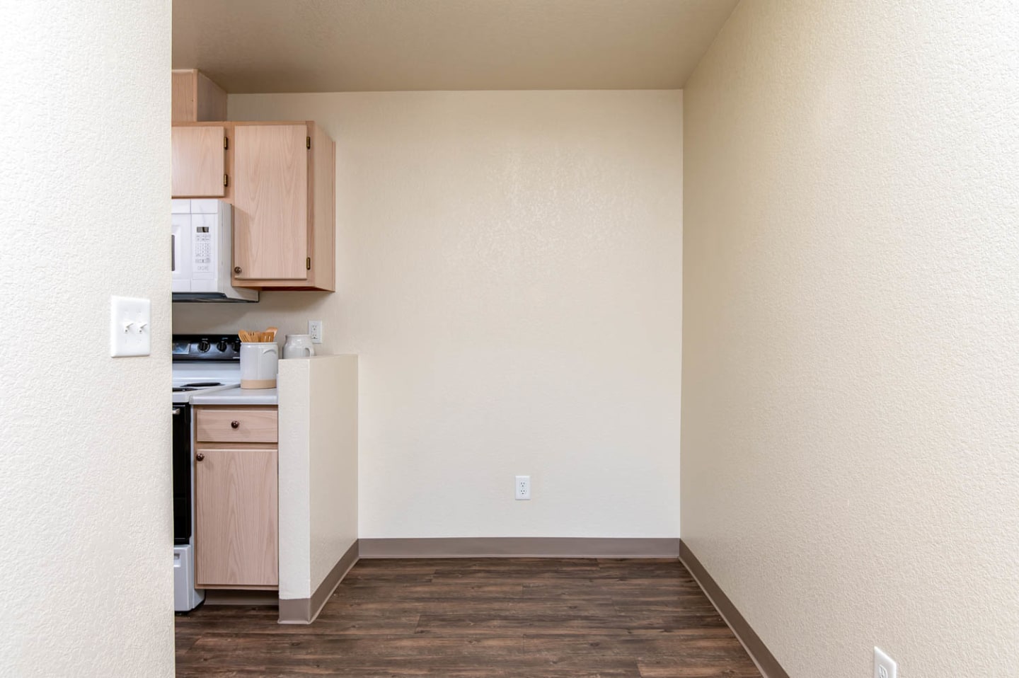 Desertbrook Apartments Image 11