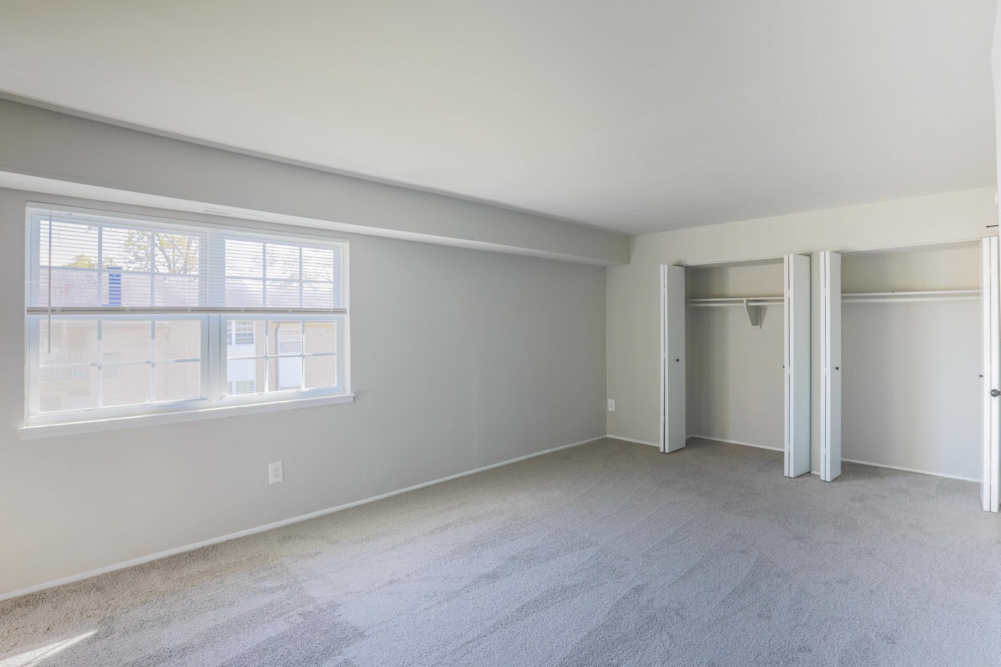 209 at Pickwick Apartments Image 21