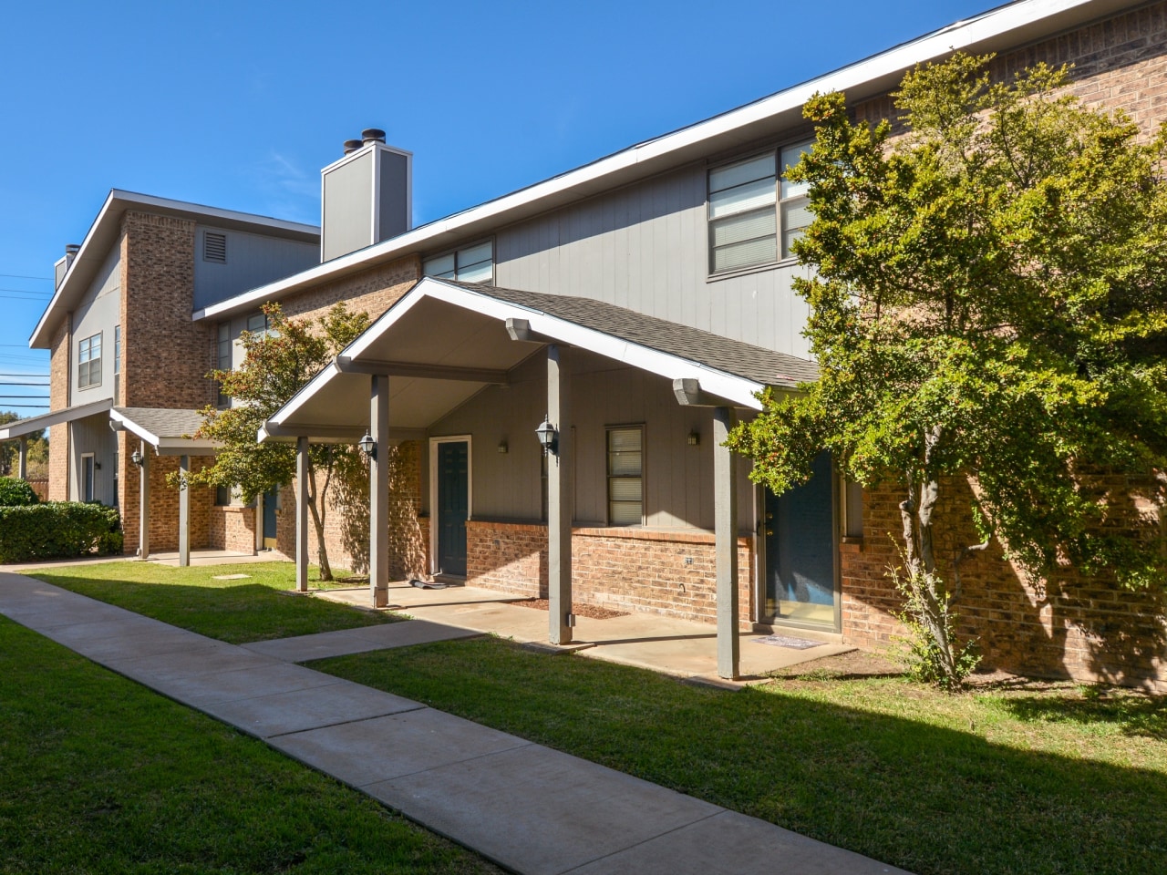 Country Crest Townhomes Image 5
