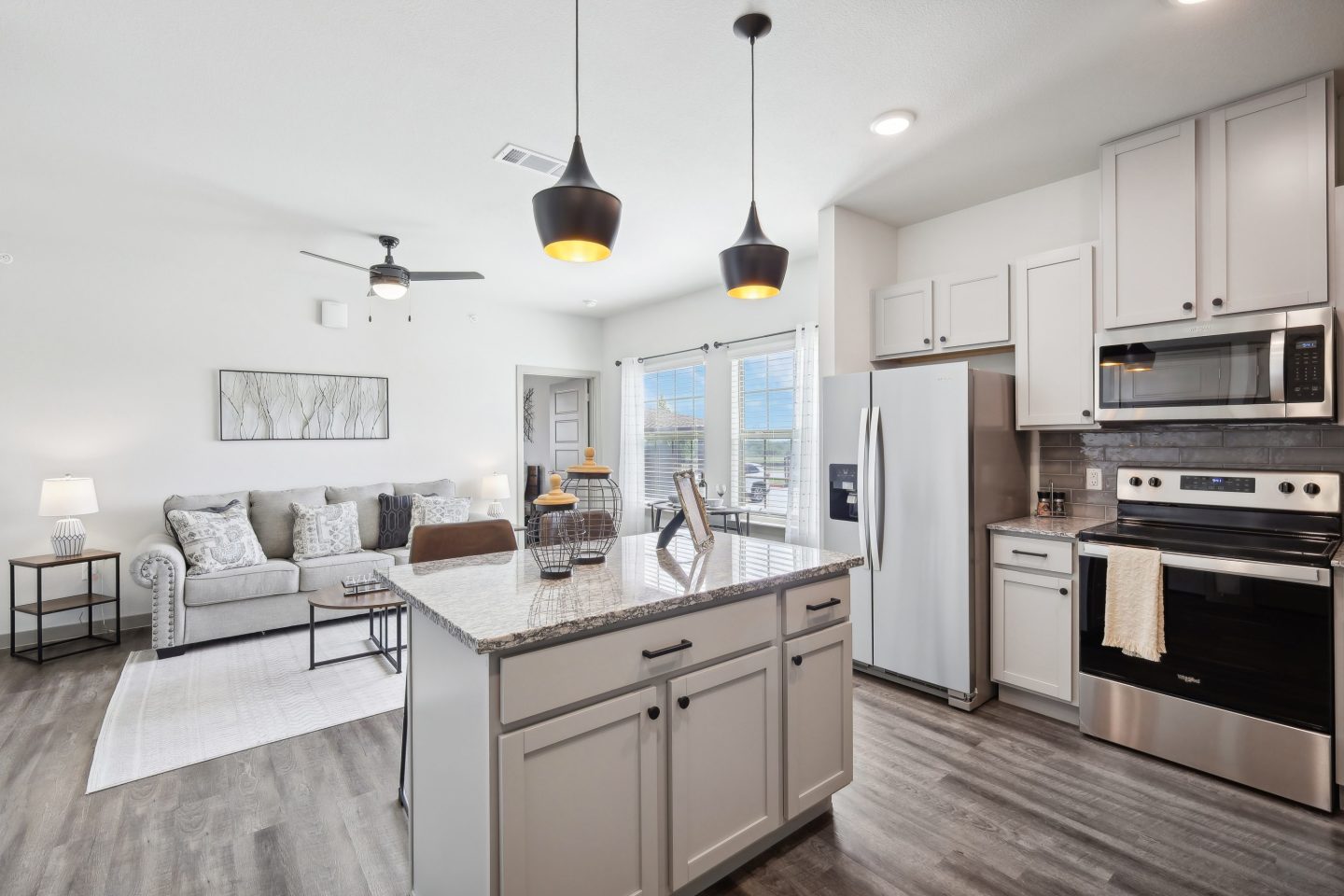 Azora Ranch Apartments Image 5