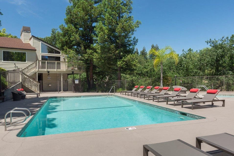 Brookside Apartment Homes Image 10