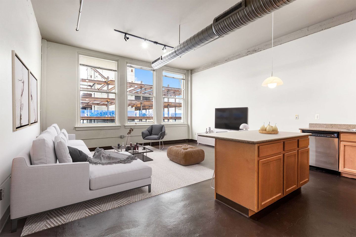 The Lofts of Merchants Row Image 8