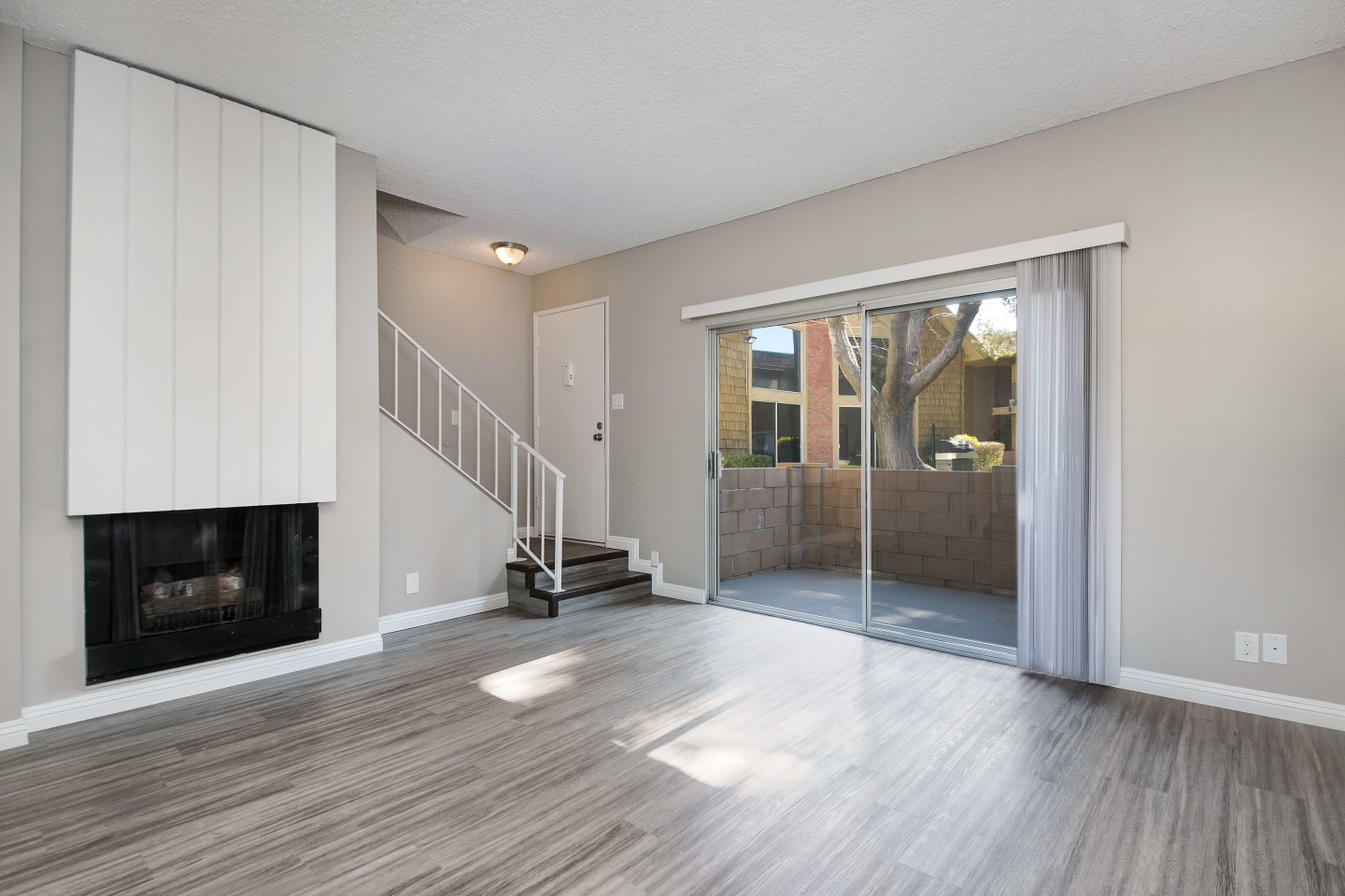 Racquet Club Apartments Image 17