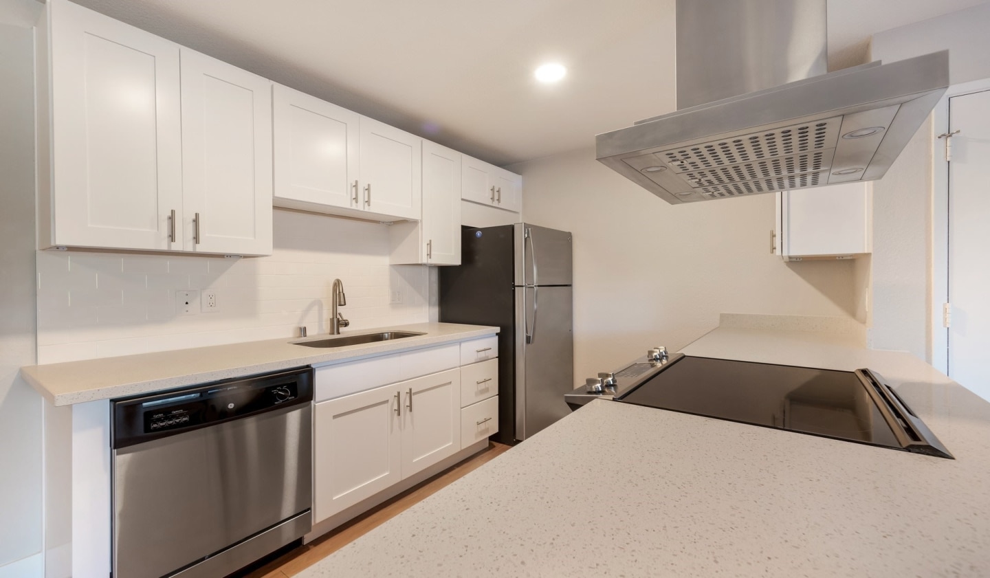Hidden Cove Apartments Image 2
