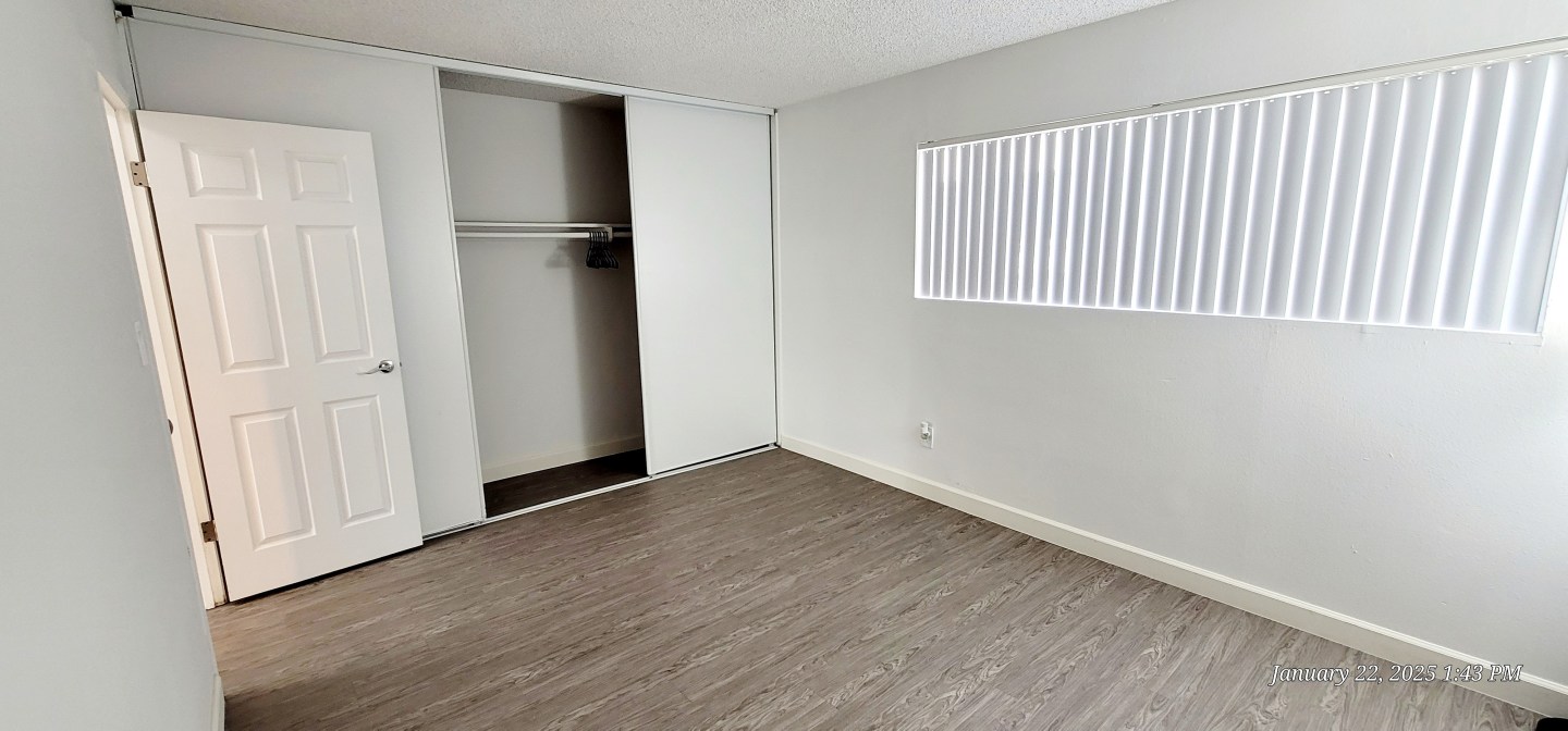 Golden Oaks Image 7