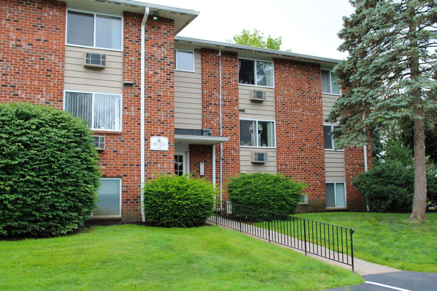 Highview Manor Apartments Image 51