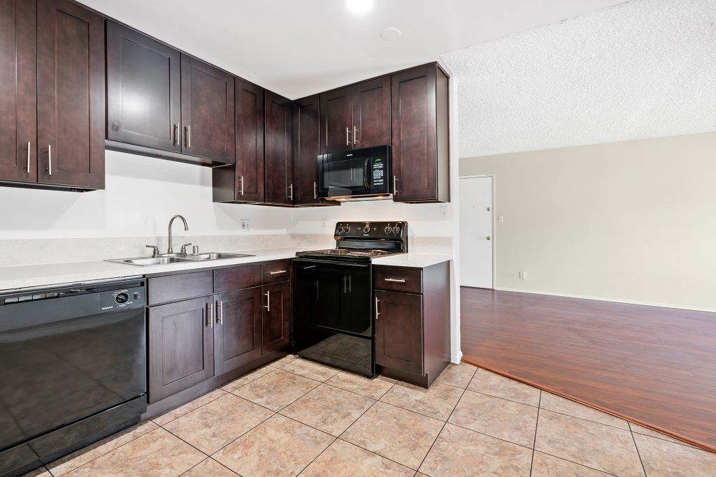 Parthenia Terrace Apartments Image 25