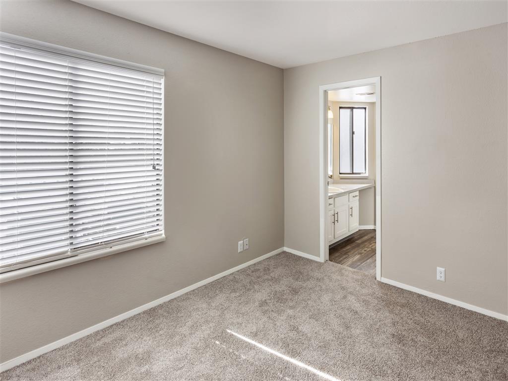 James Pointe Apartments Image 40