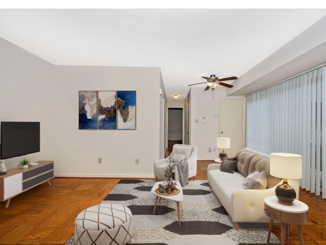 Azalea Apartments Image 3