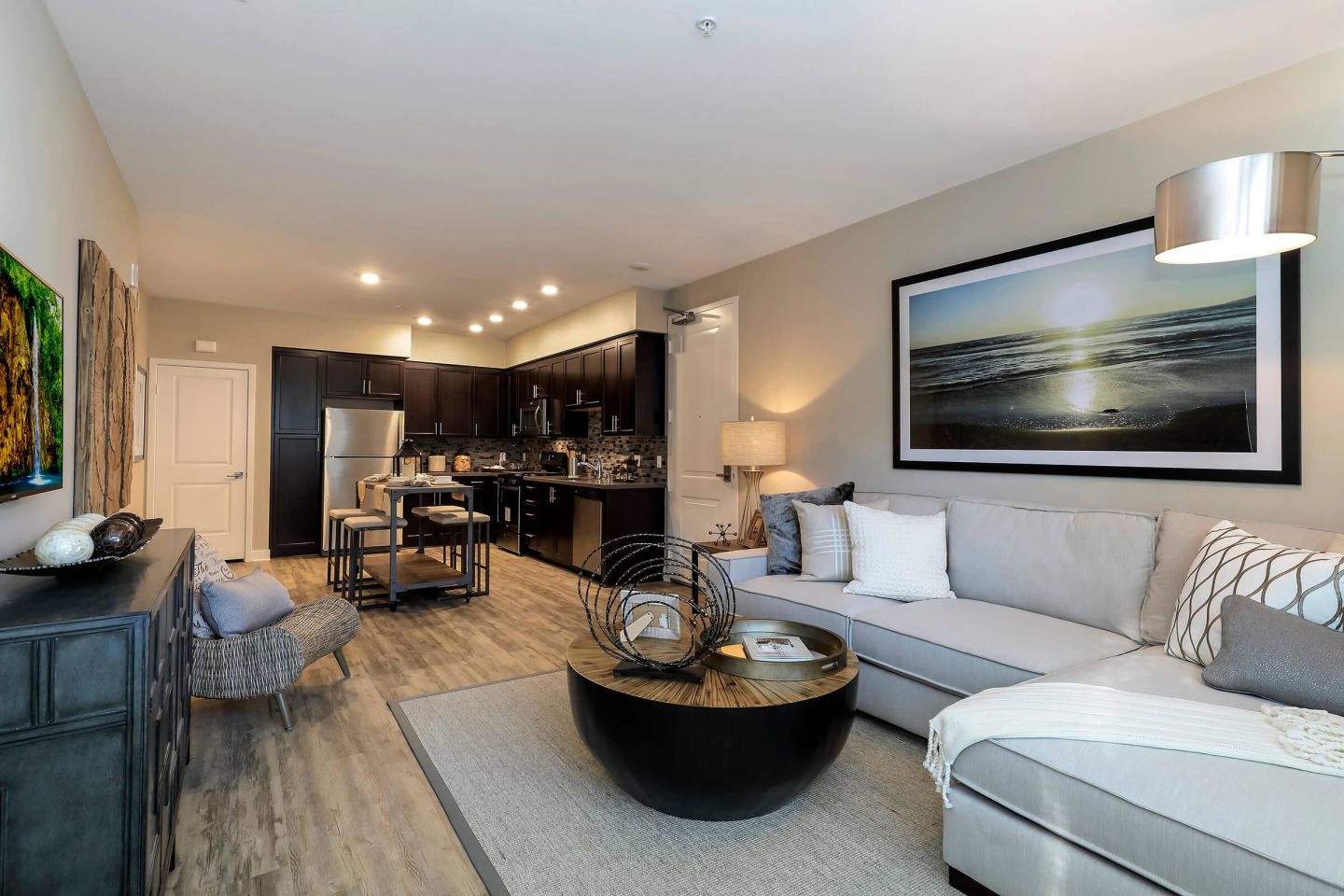 Esencia Sur Apartment Homes Image 49