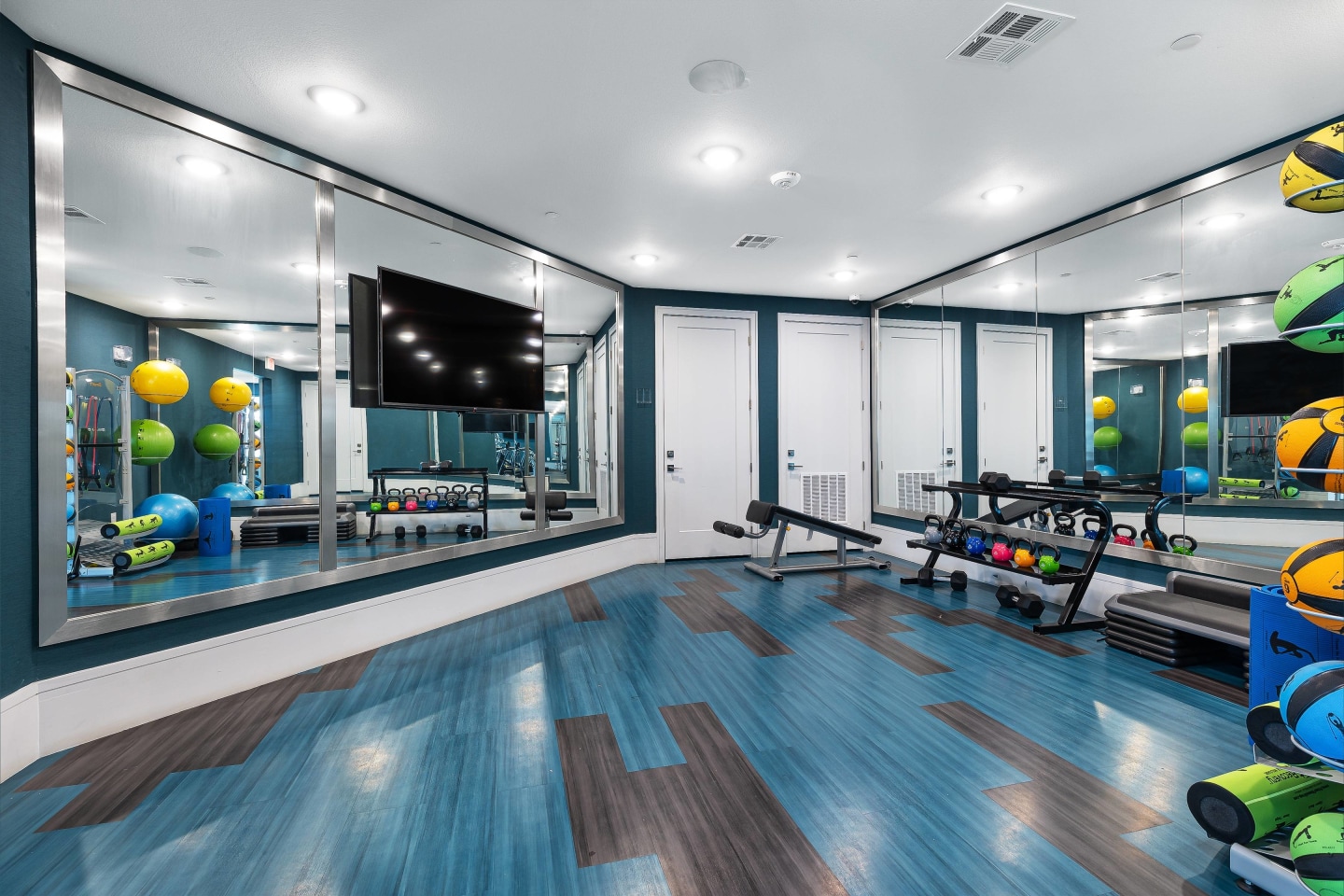 Cyan Craig Ranch Apartments Image 17