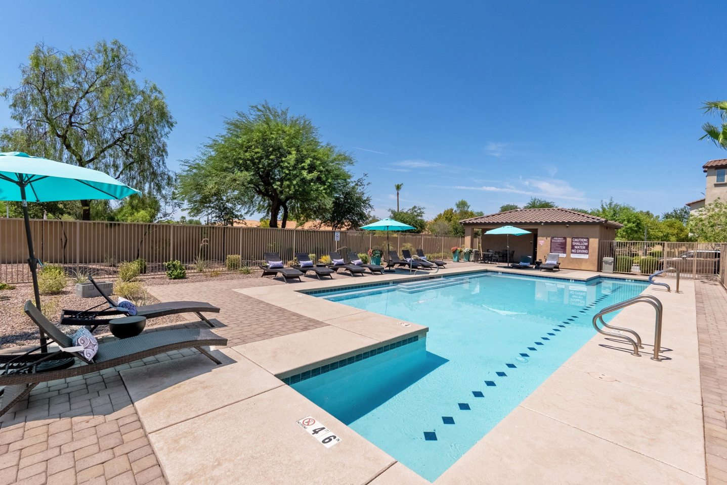 Luxury Townhomes at Park Tower Image 3