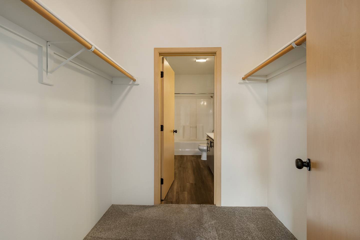 Shoreline Village Apartment Homes Image 52